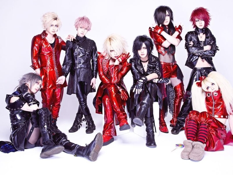 Visual Kei Phong C ch Vang B ng M t Th i M Nh m Nh c HKT T ng Theo u i