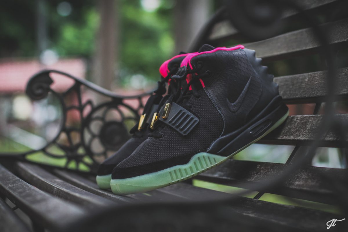 Nike Air Yeezy 2 Solar Red - Tâm Điểm Của Tuần - Street Vibe