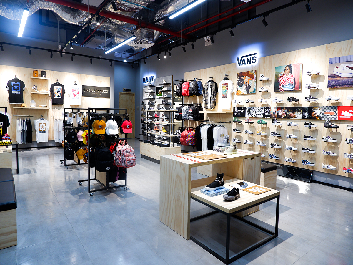 SNEAKER BUZZ PREMIUM STORE I M N SANG CH NH CHO H I CU NG