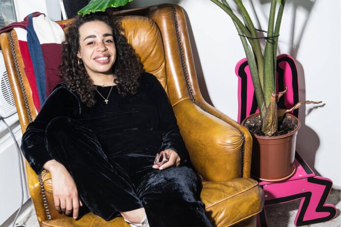 A82ABE99-23B8-43AA-9ED1-9A27BE1B2E9D