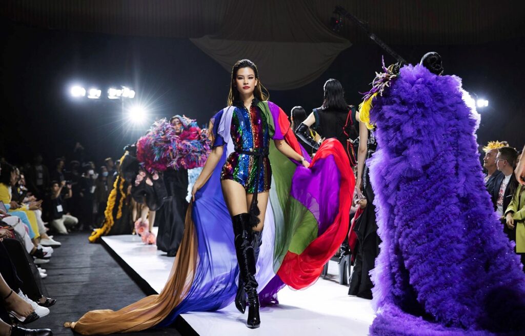 Vietnam International Fashion Week 2022
