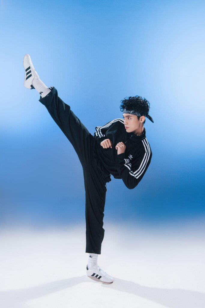 MONO Đi tìm tình yêu adidas taekwondo