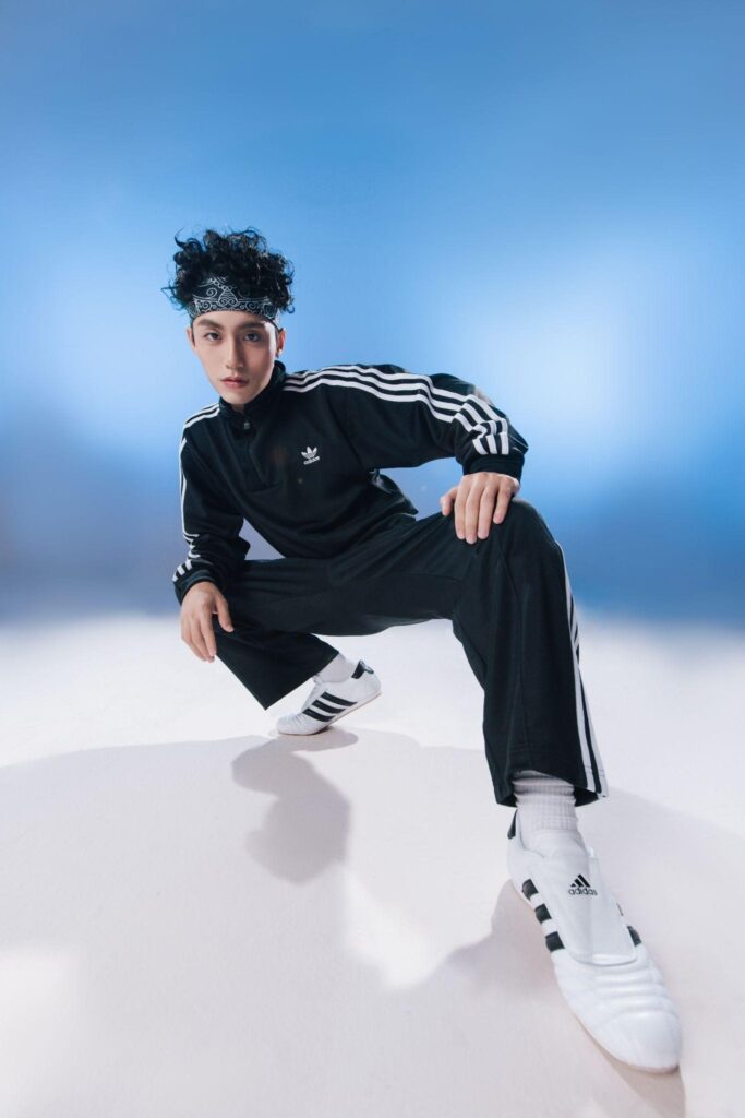 MONO Đi tìm tình yêu adidas taekwondo