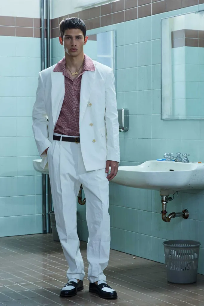 Dsquared2 Resort 2026 Menswear: hỗn loạn chốn học đường